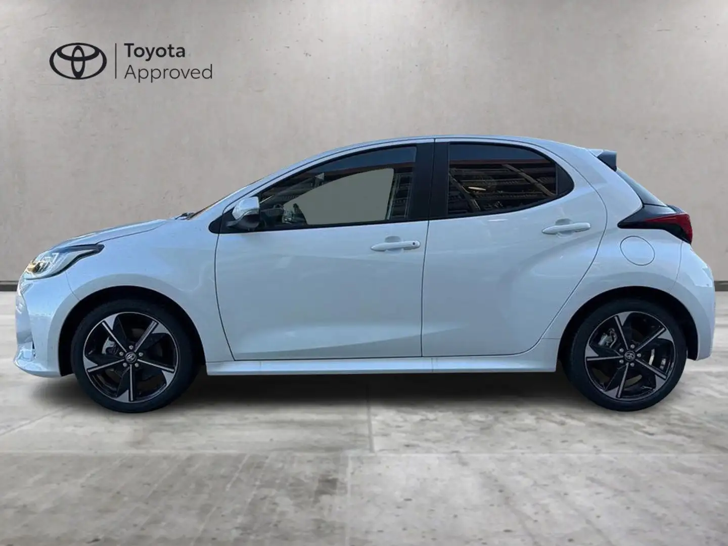 Toyota Yaris Yaris 1.5h 130 Lounge Weiß - 2