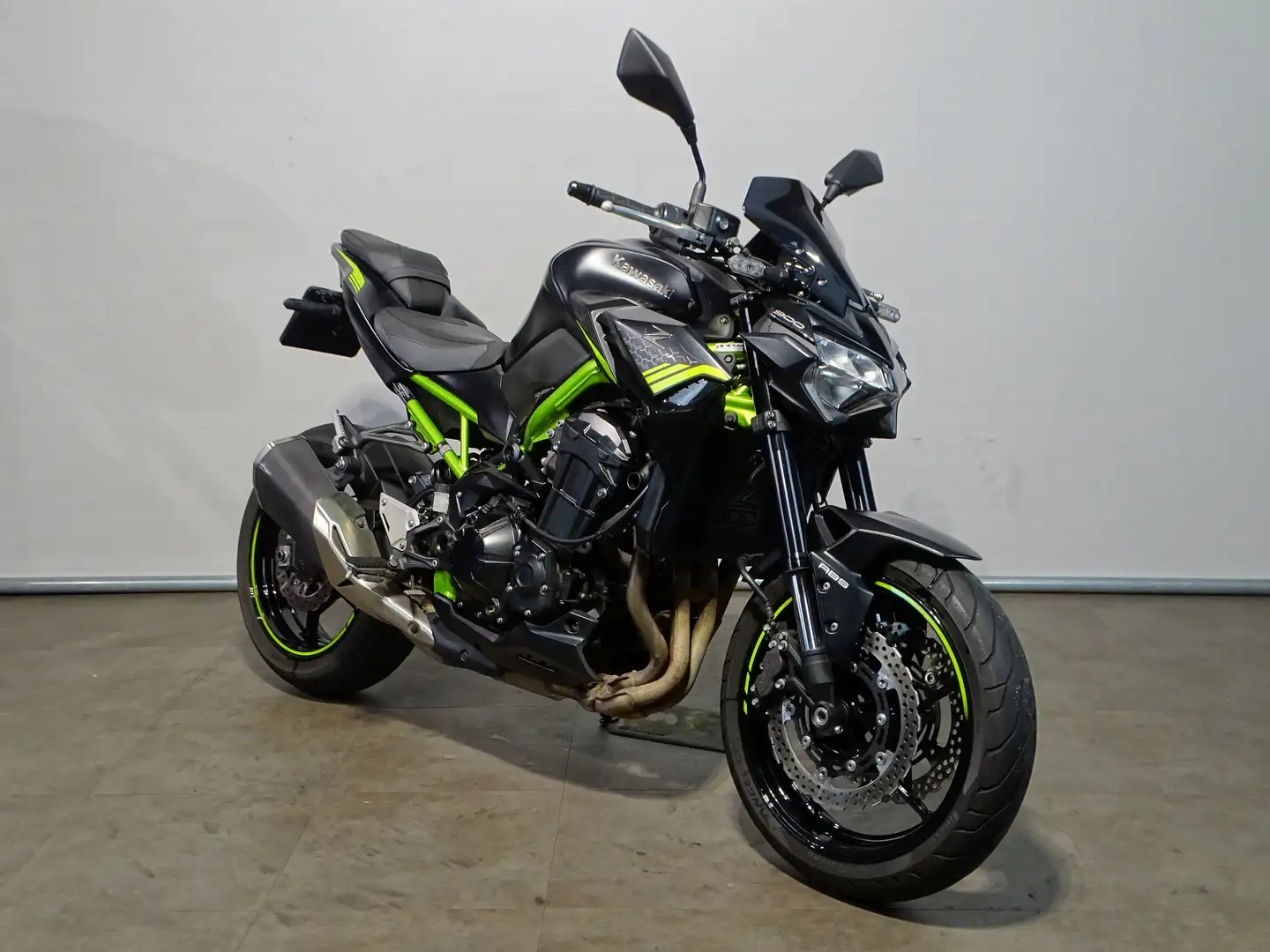 Kawasaki Z 900 Vert - 2