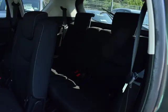 Ford S-Max view 7