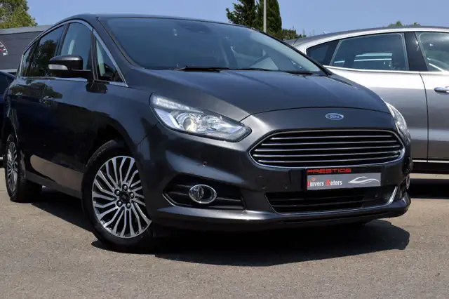 2019 Ford S-Max in Grey for sale