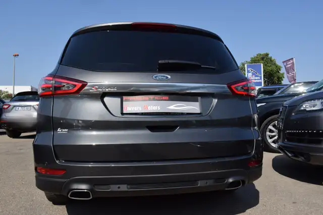 Ford S-Max view 5