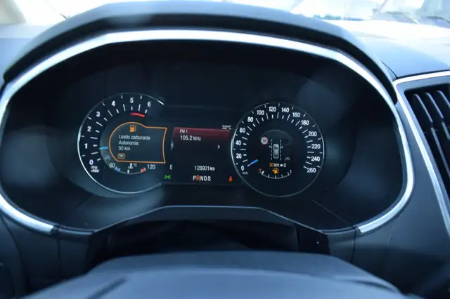 Ford S-Max view 9