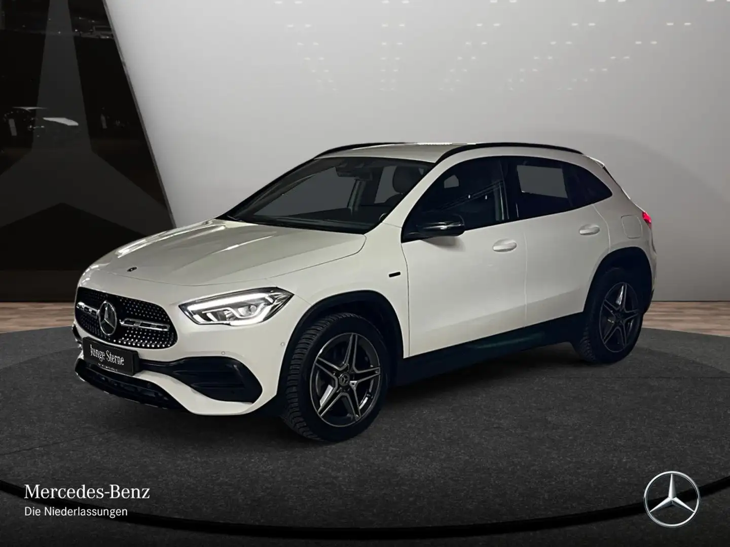 Mercedes-Benz GLA 250 e AMG+NIGHT+AHK+LED+KAMERA+8G Weiß - 2