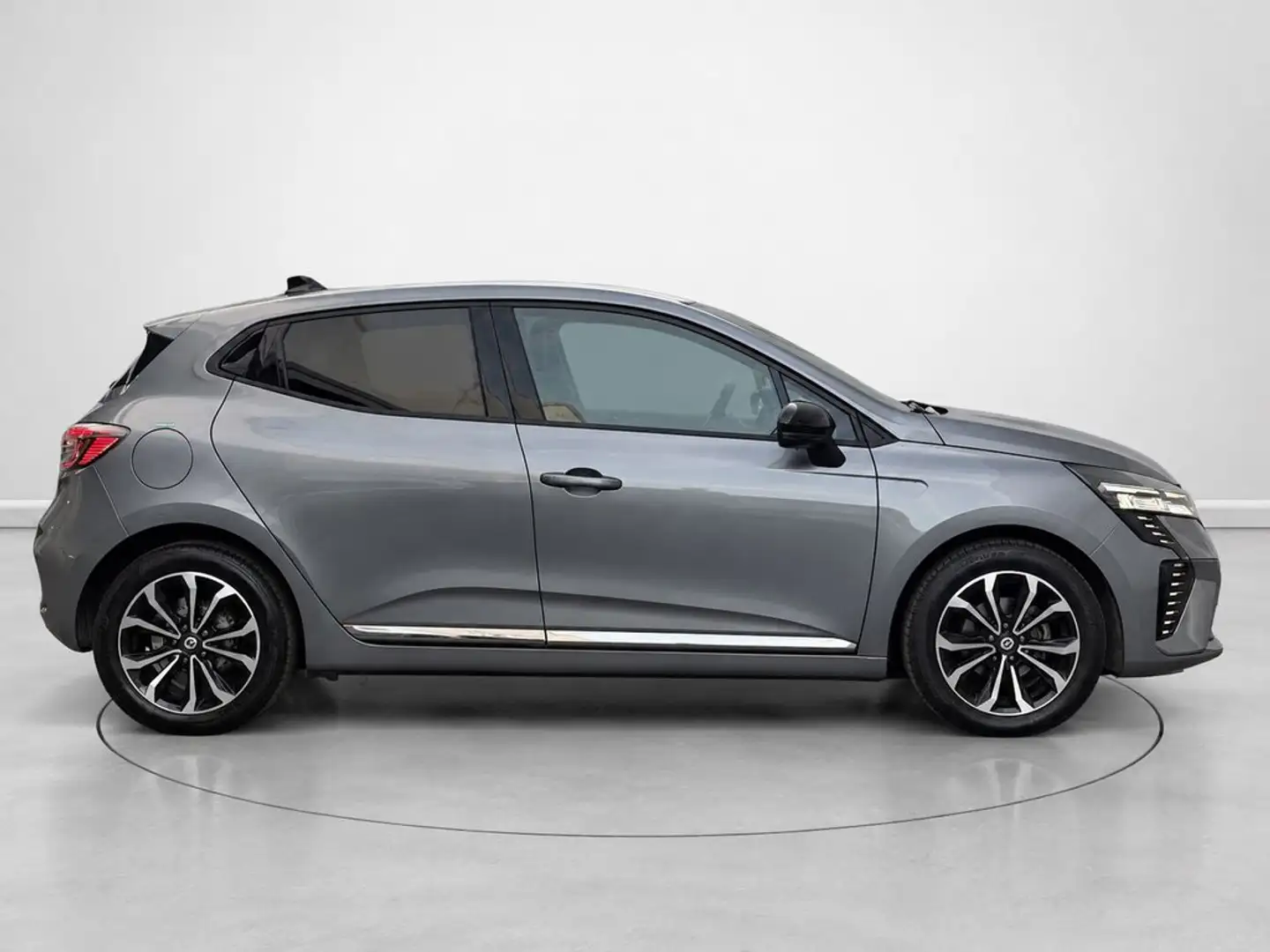 Renault Clio TCe Techno 67kW Gris - 2