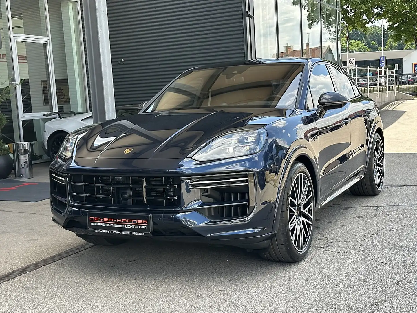 Porsche Cayenne III Turbo E-Hybrid PHEV 21,8 kWh Aut. MEGAVOLL Blau - 2