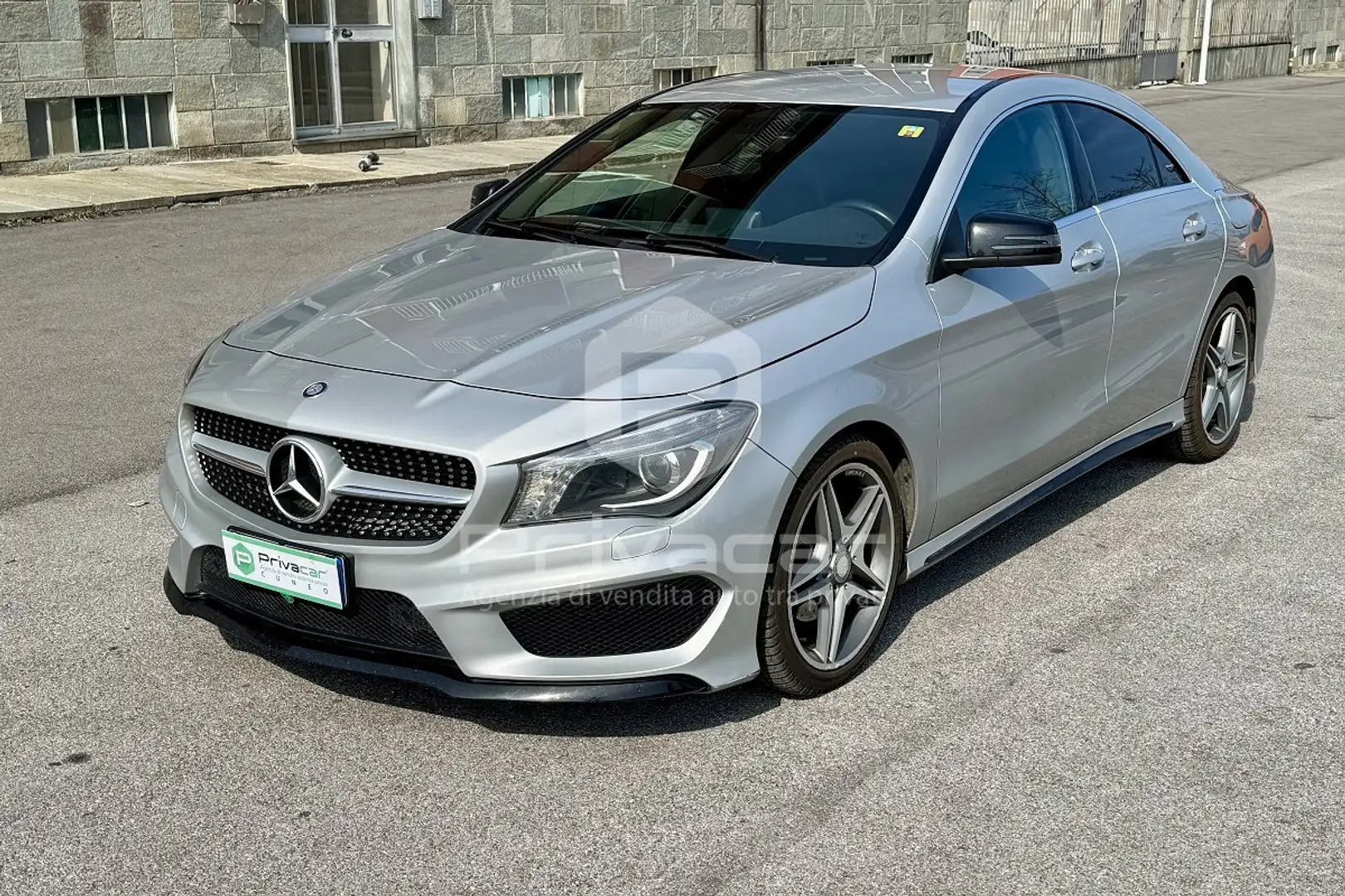 Mercedes-Benz CLA 200 CLA 200 CDI Premium Argent - 1