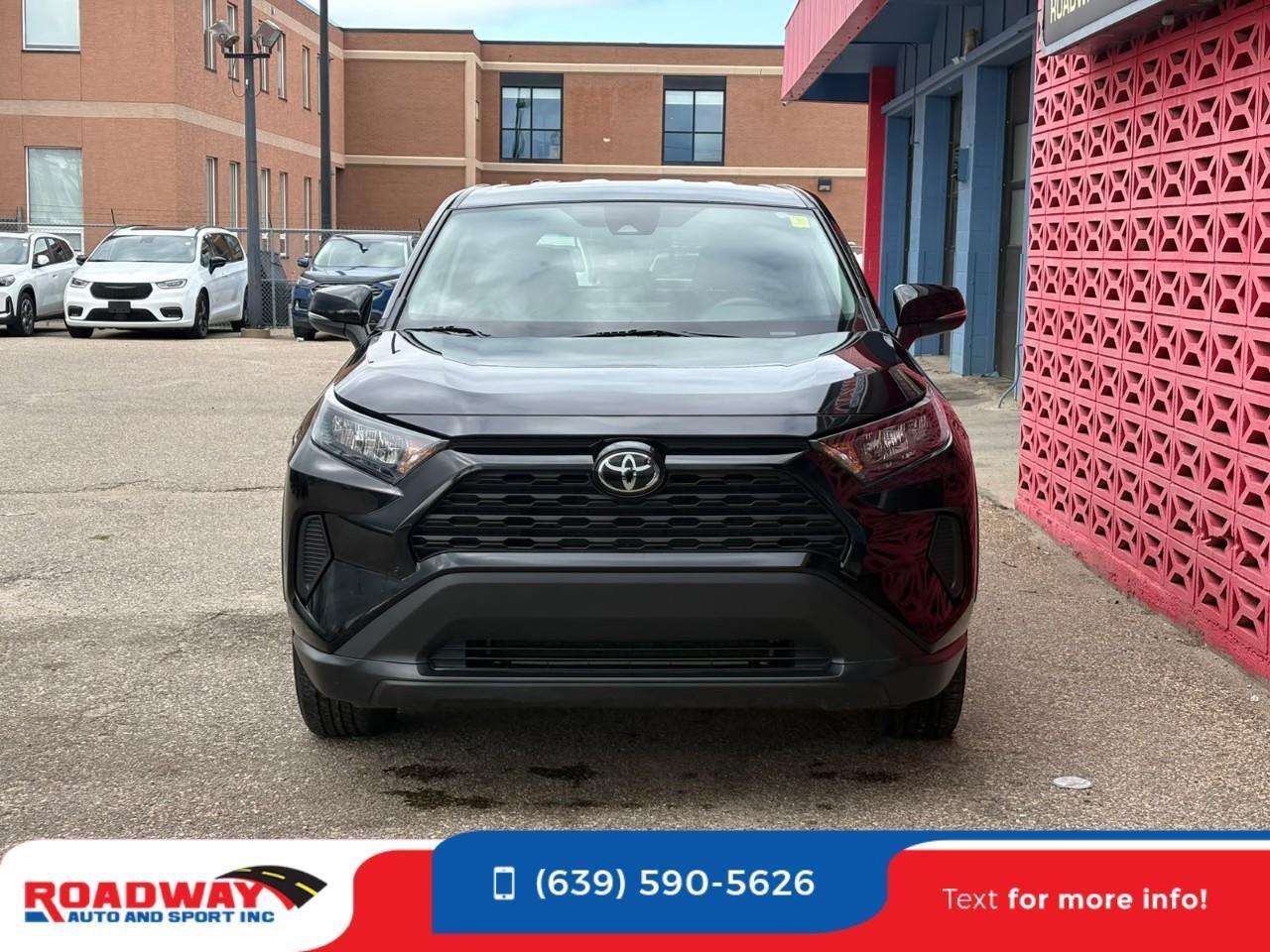 2024 Toyota RAV4 LE — снимка 1