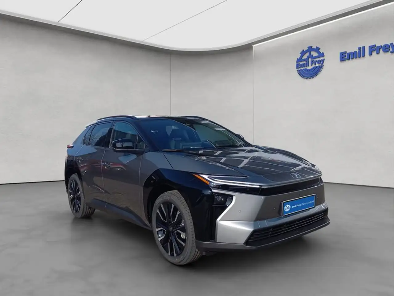 Toyota bZ4X AWD Lounge 8