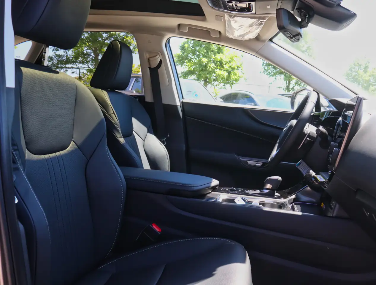 Lexus NX photo Lexus NX