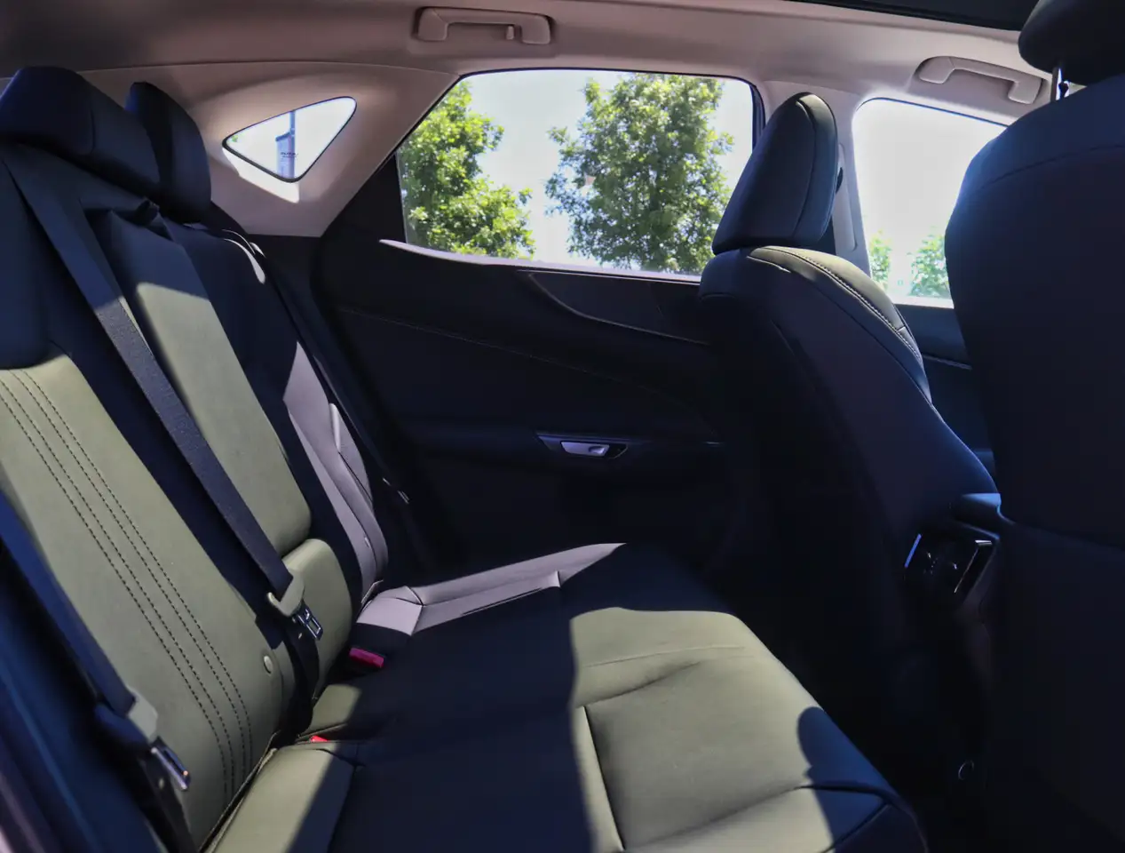Lexus NX photo Lexus NX