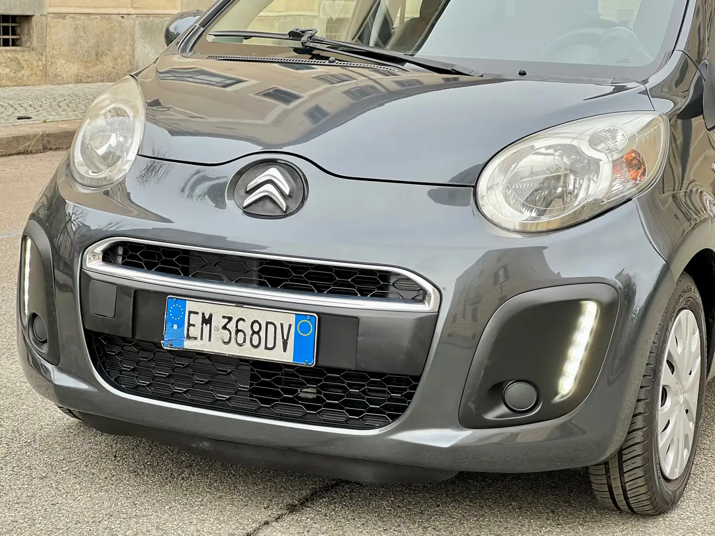 Citroen C1 5Porte 1.0 VTi 68cv Seduction LED-CLIMA-AIRBAG-AUX Gris - 2