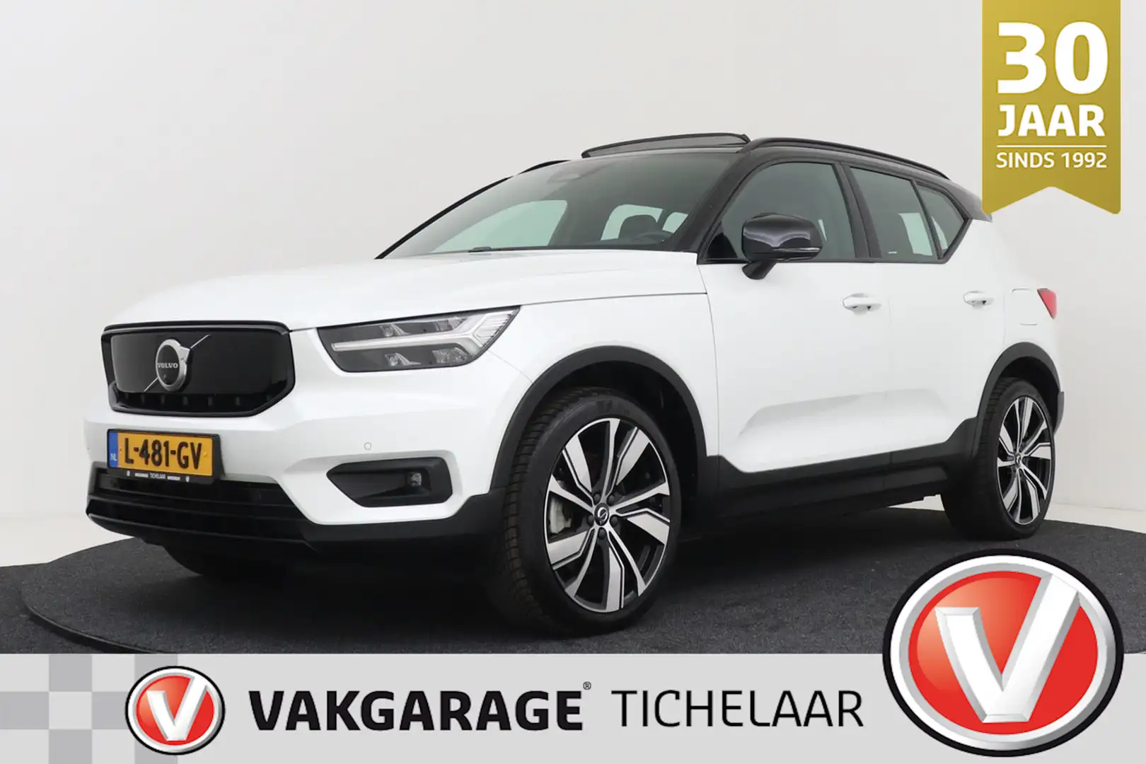 Volvo XC40 Recharge P8 AWD R-Design | Panoramadak | Harman/Ka Wit - 1