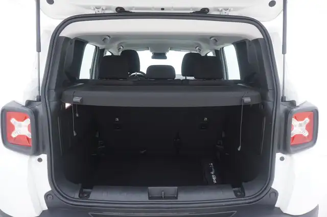 Jeep Renegade view 14