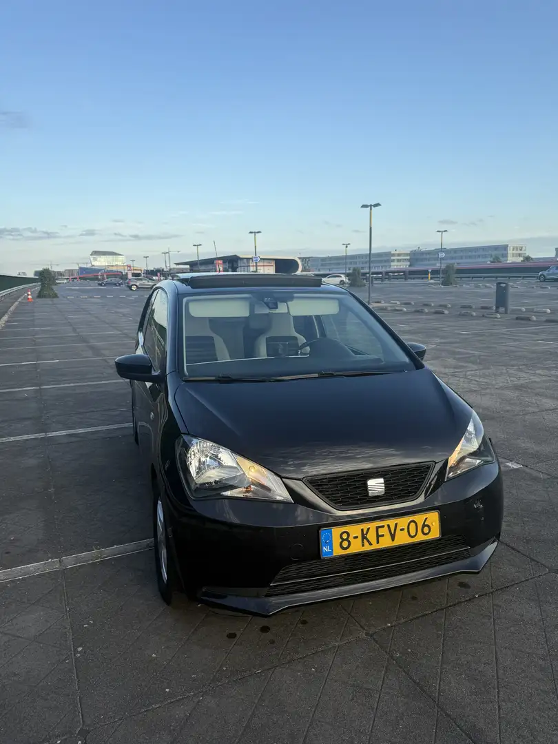 SEAT Mii Chic 1.0 2013 | Panoramadak | Bluetooth | Zwart - 1
