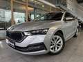 Skoda Octavia 2.0 TDI Style, HUD, Massage, Ambie, PDC! Zilver - thumbnail 1