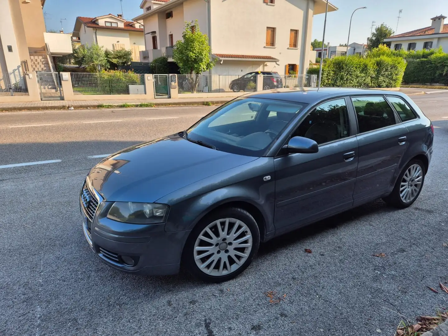 Audi A3 2 Grigio - 1