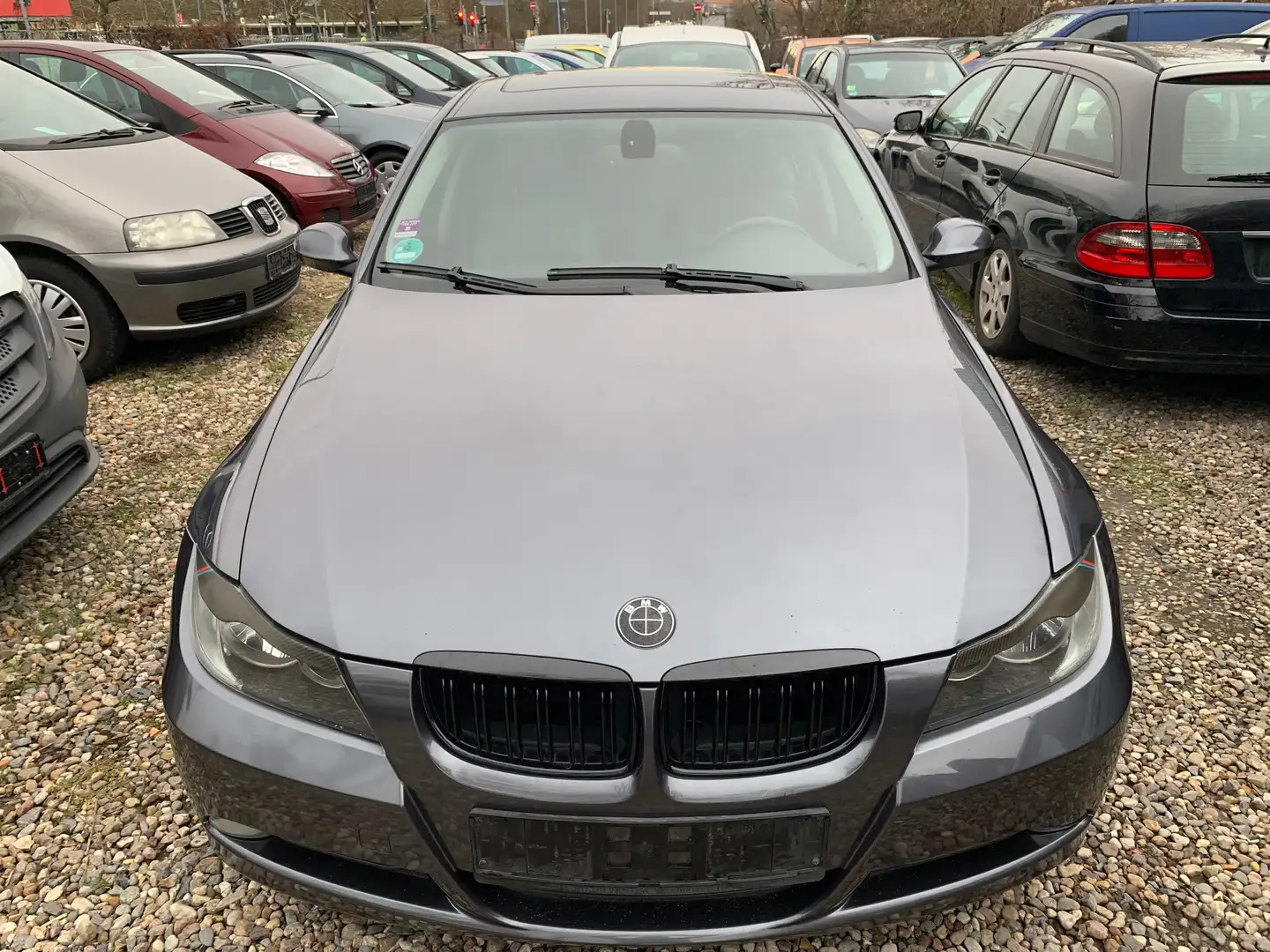 BMW 320 BMW320i+Automatik+Voll Austatung Schwarz - 1