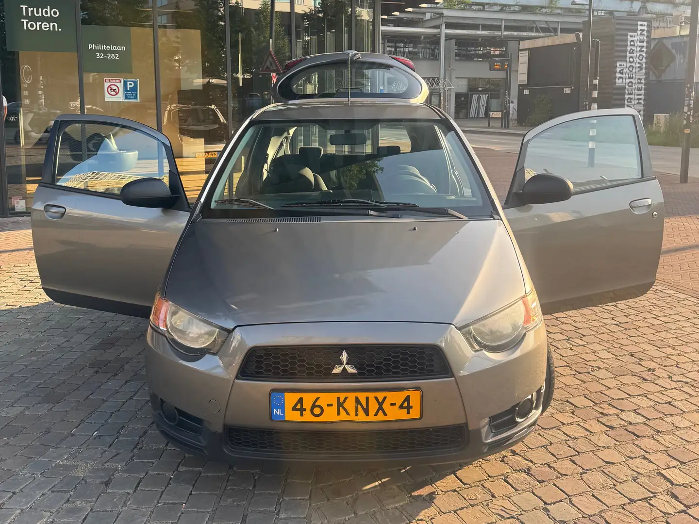 Mitsubishi Colt Colt 1.1 Edition One Grijs - 2