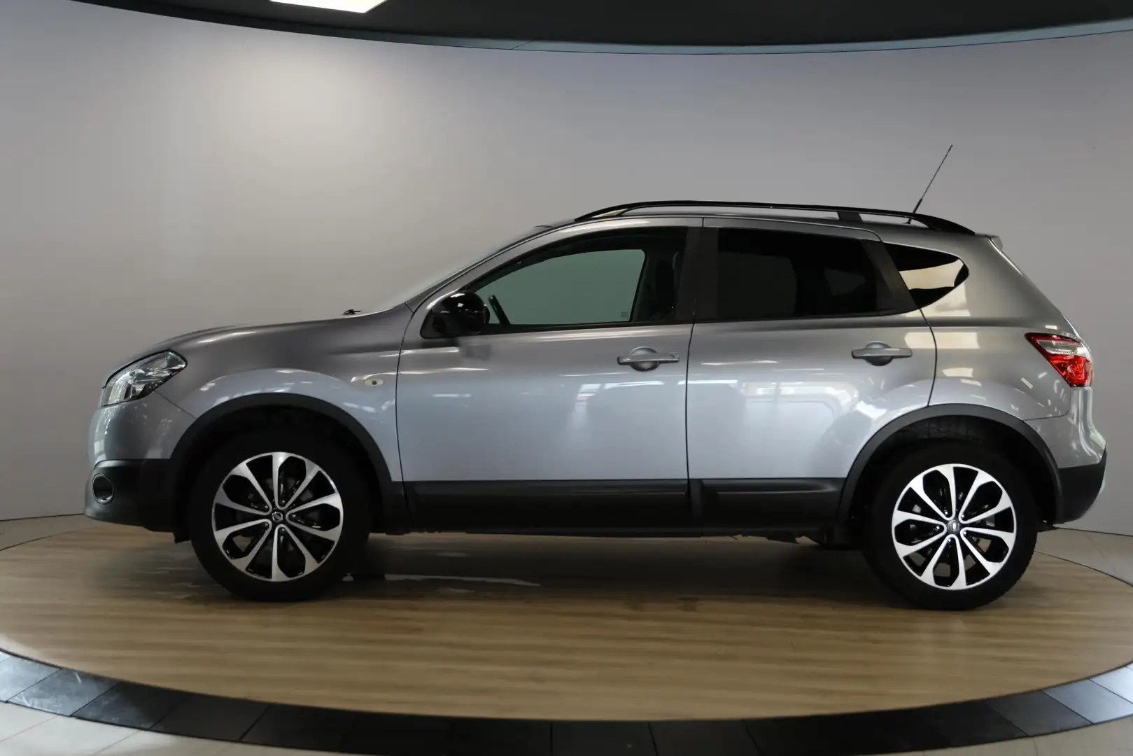 Nissan Qashqai 1.6 Connect Edition 360 camera | cruise control Gris - 2