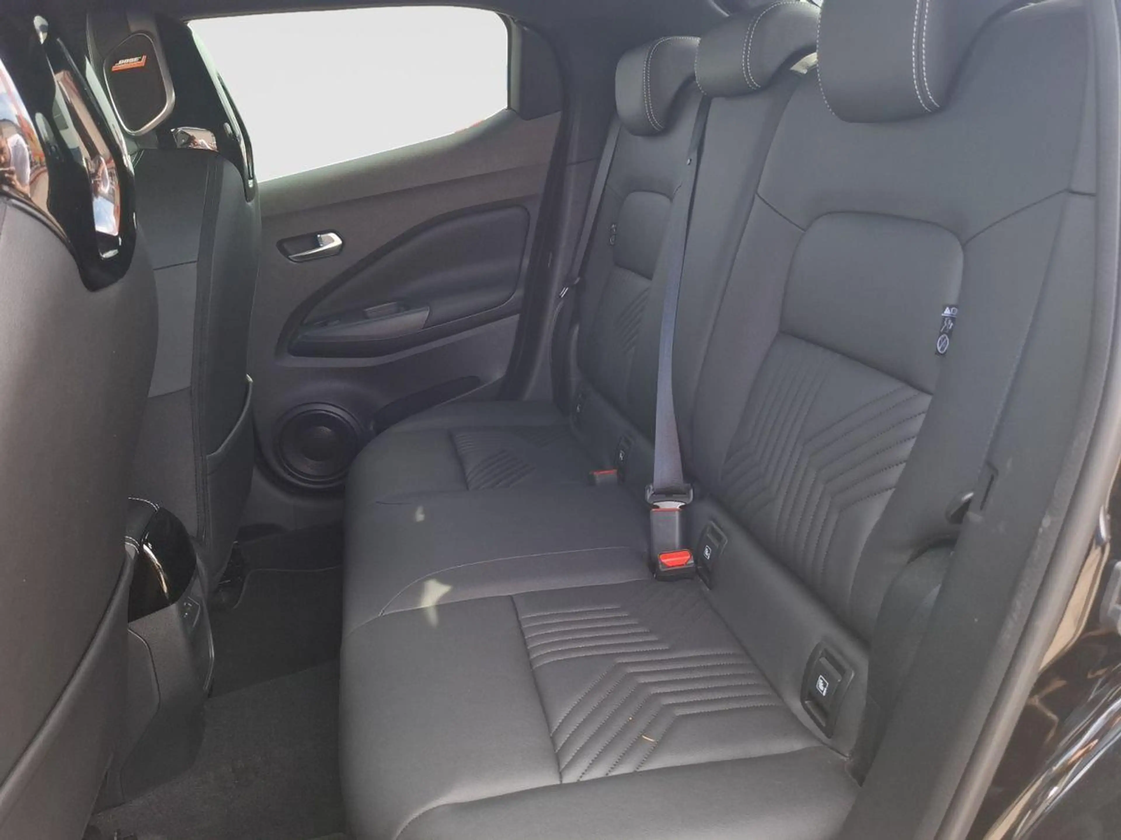 Nissan Juke 1.0 DIG-T 114 PS 7DCT TEKNA Bose — photo 13