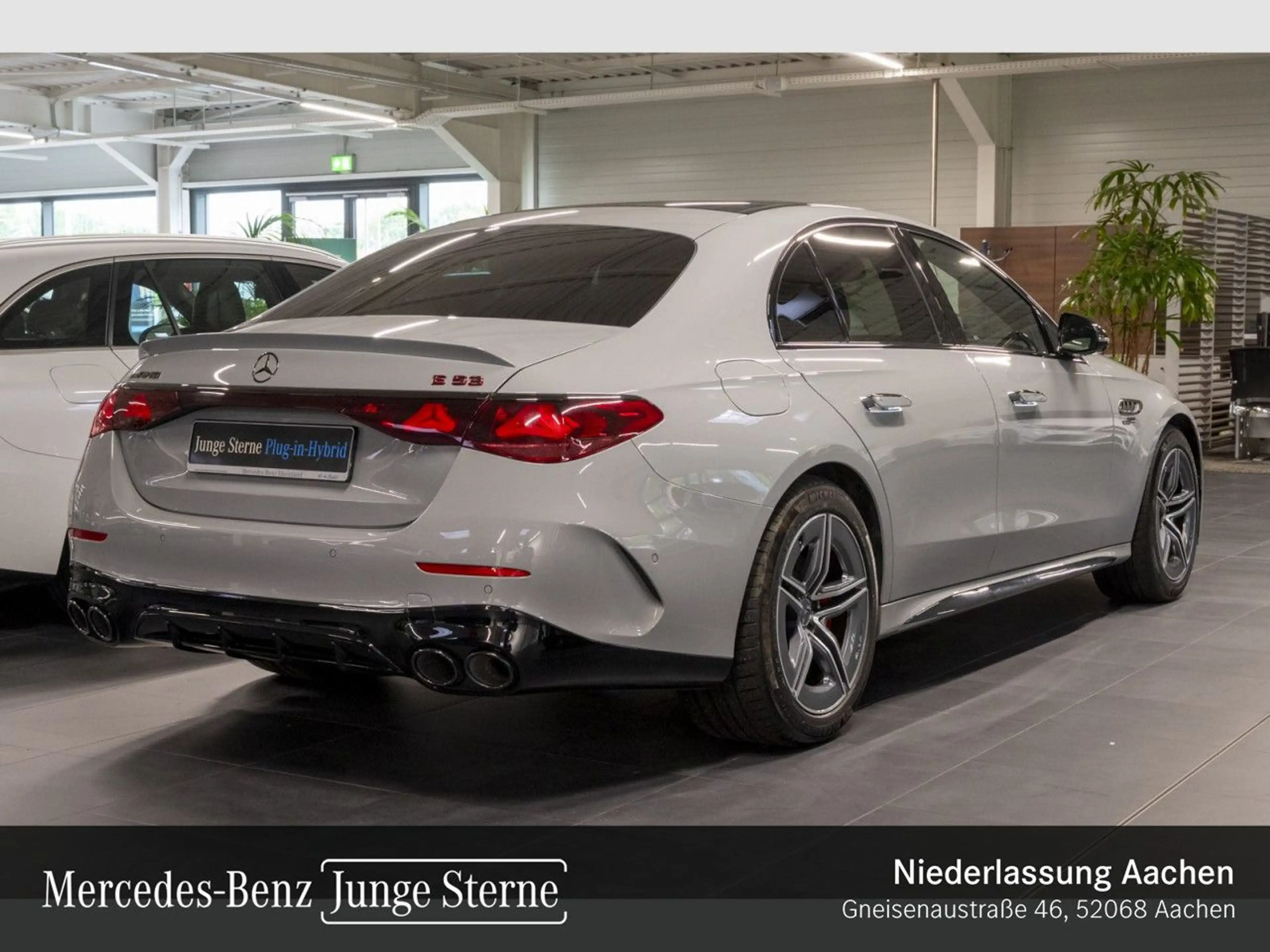 Mercedes-Benz E 53 AMG 4M Hybrid Driversp Fahrass WideScreen PTS — photo 3