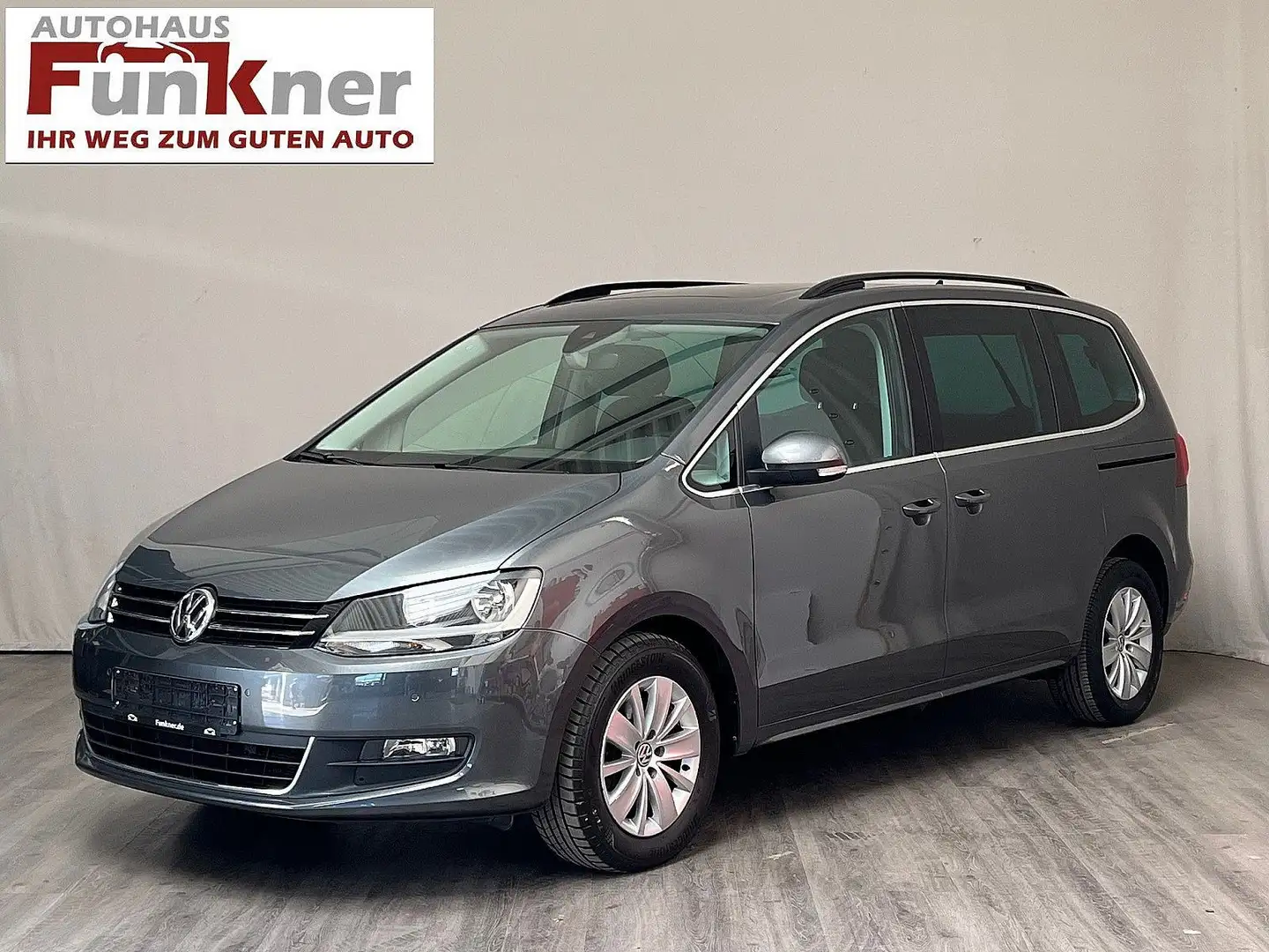Volkswagen Sharan Comfortline BMT/NAVI/PANORAMA/LEDER/7SITZ Grau - 1