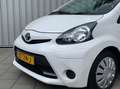 Toyota Aygo 1.0 VVT-i Now|Navigatie|Airco| Wit - thumbnail 3