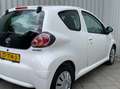Toyota Aygo 1.0 VVT-i Now|Navigatie|Airco| Wit - thumbnail 5