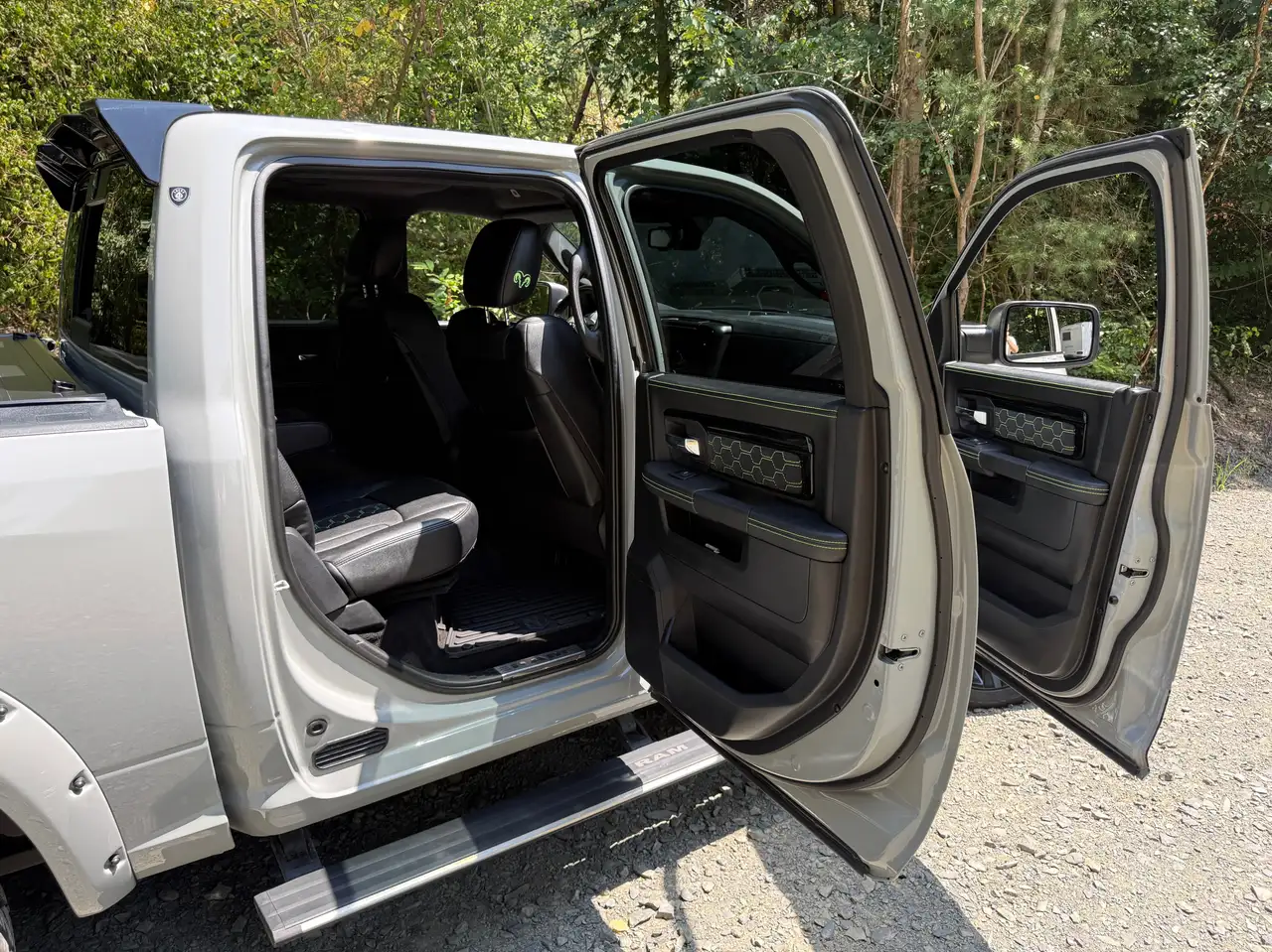 Dodge RAM 2022 — фото 12