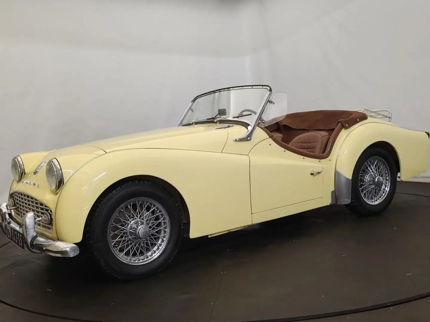 Triumph TR3 Jaune - 2
