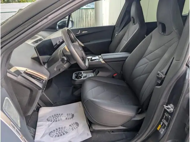 BMW Ix view 10
