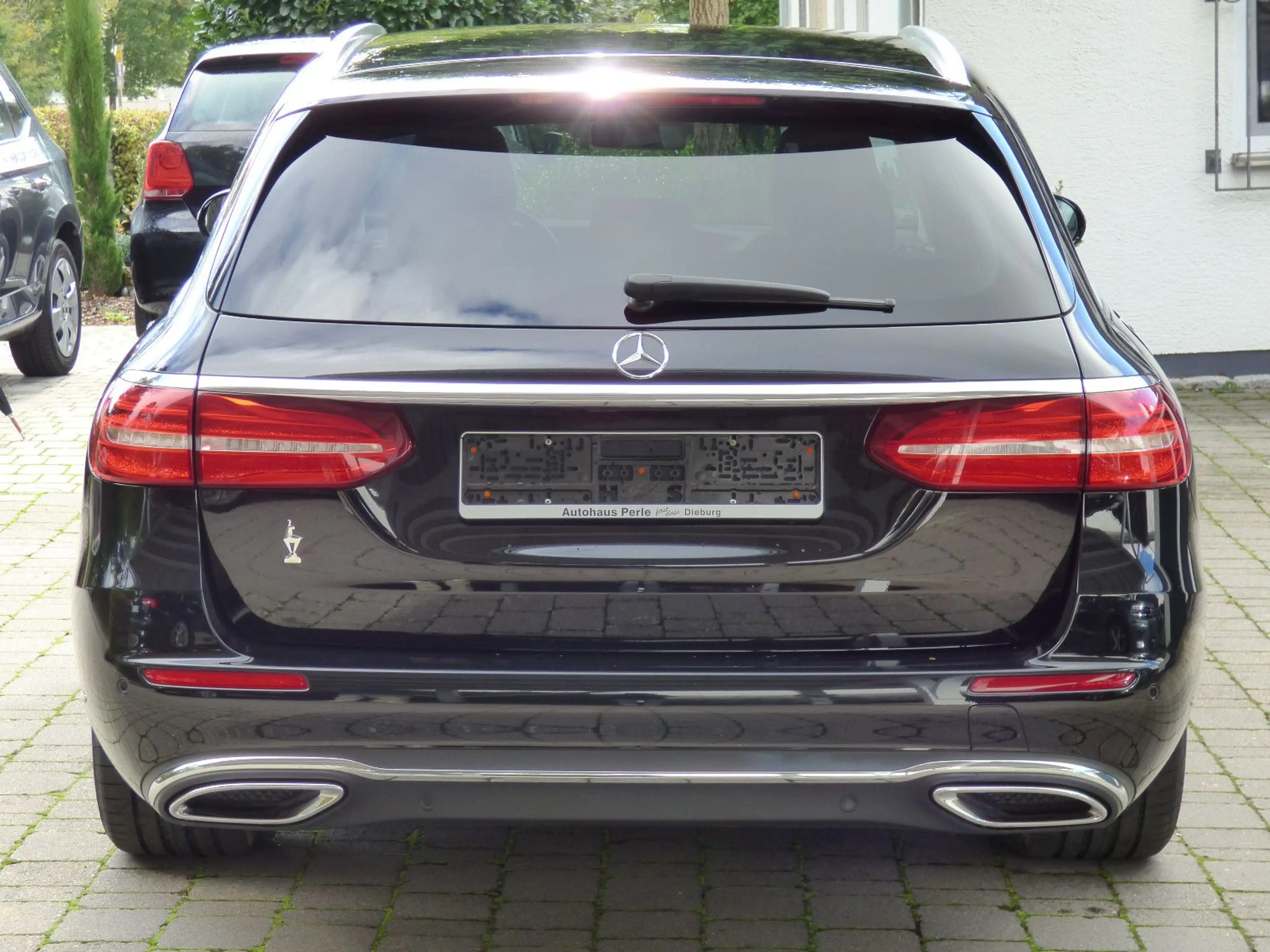 Mercedes-Benz E 350 d Avantgarde *Standheizung*LED*ACC*Kamera* — photo 8