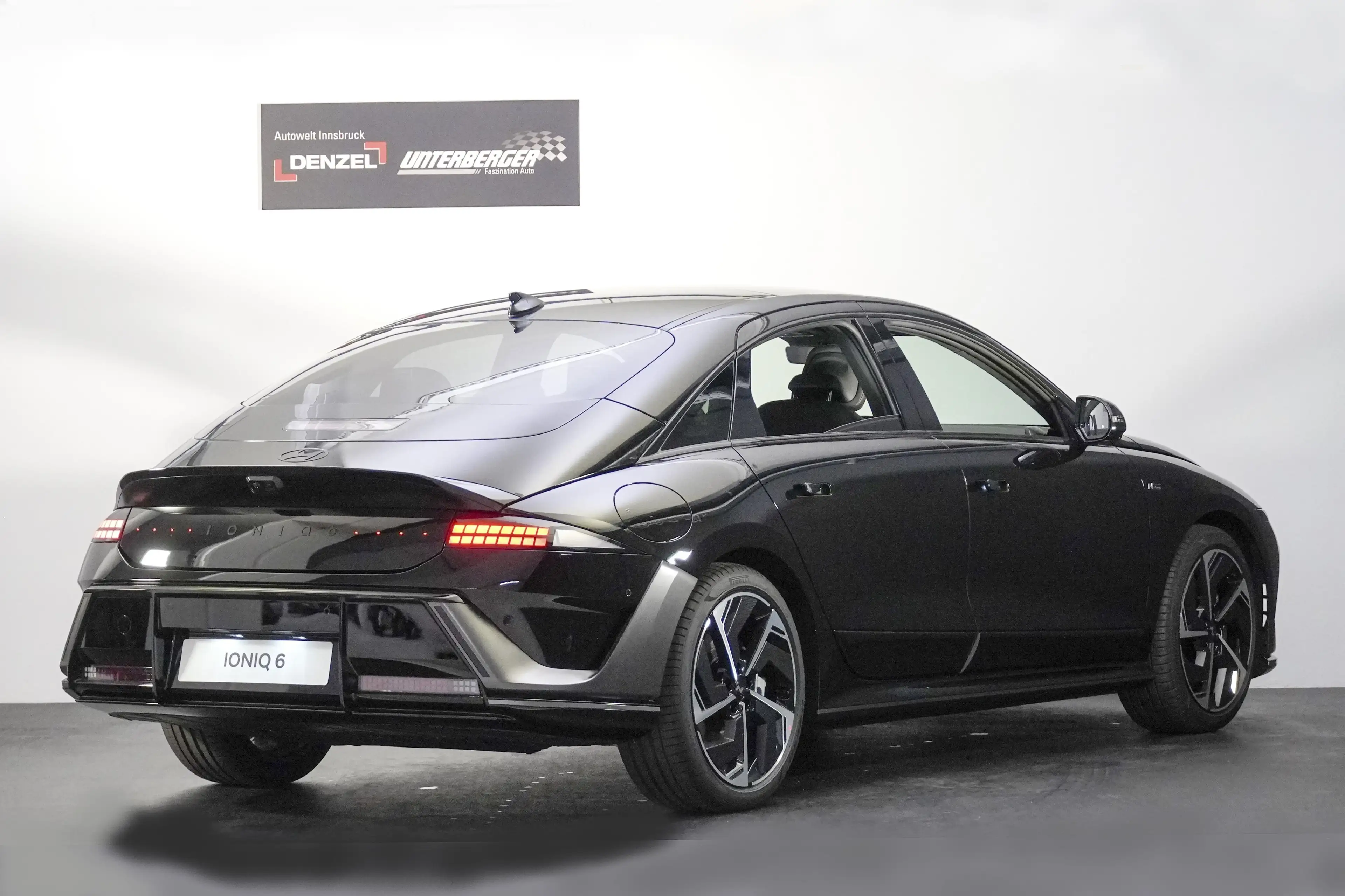 Hyundai IONIQ 6 N Line 84 kWh 4WD abz. Superbonus — photo 3