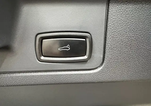 Porsche Panamera view 29