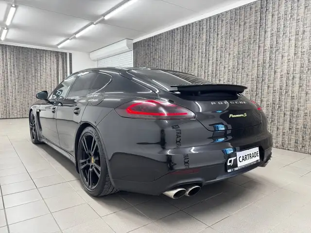 Porsche Panamera view 6