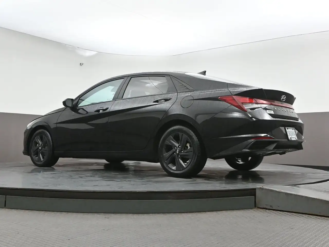 Hyundai ELANTRA снимка Hyundai ELANTRA