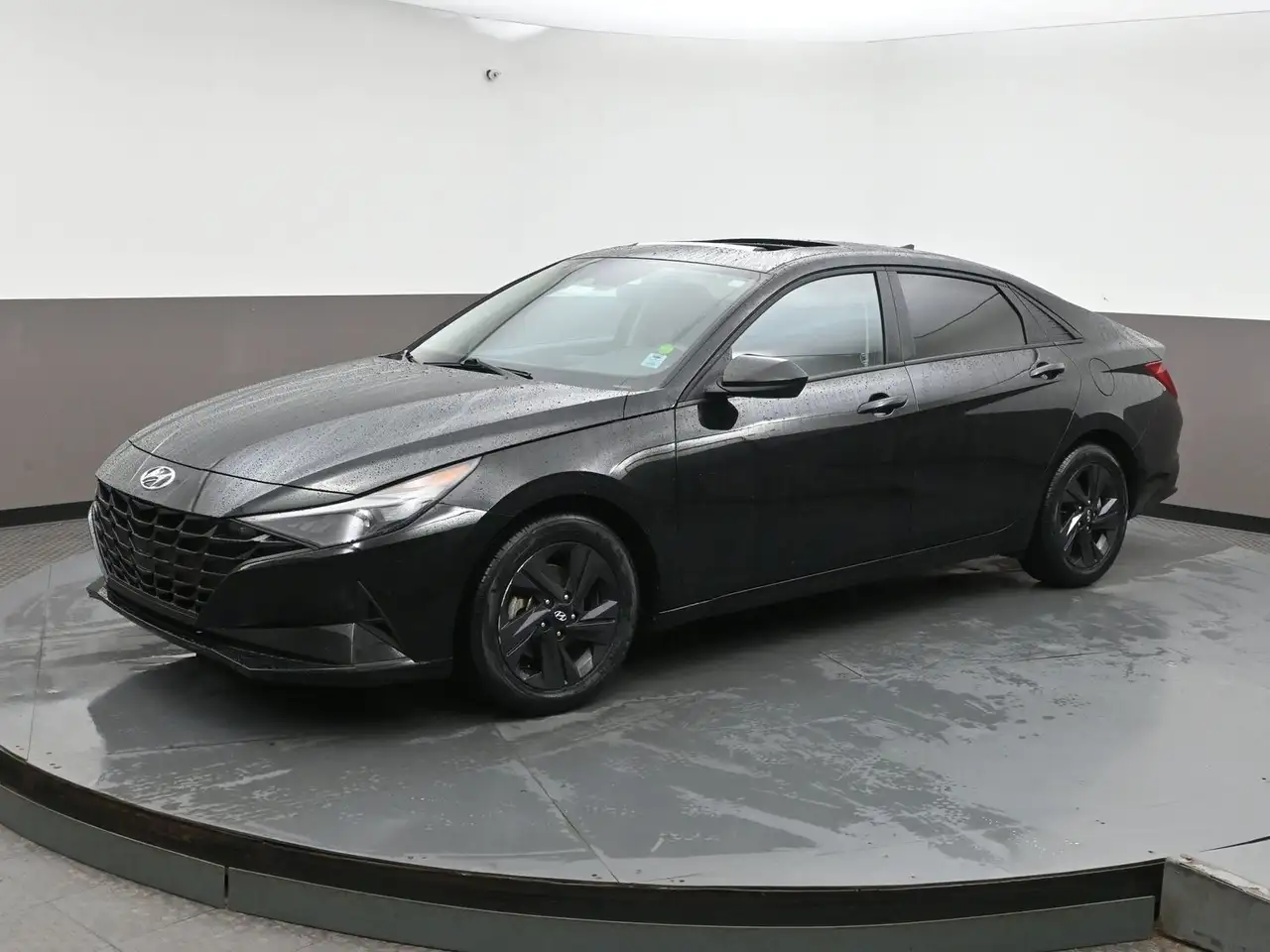 Hyundai ELANTRA снимка Hyundai ELANTRA