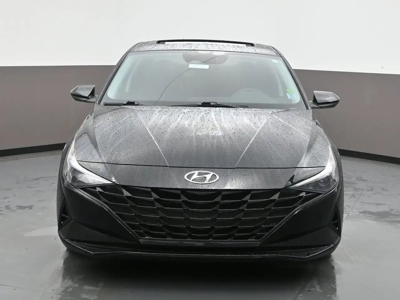 Hyundai ELANTRA снимка Hyundai ELANTRA