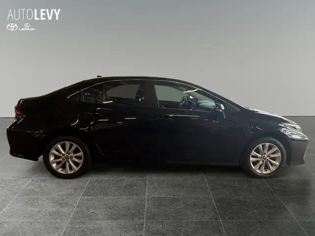 Toyota Corolla view 7