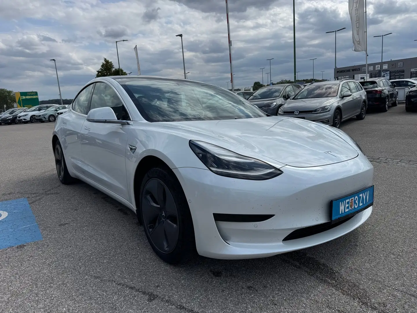Tesla Model 3 Standard Range Plus RWD Weiß - 2