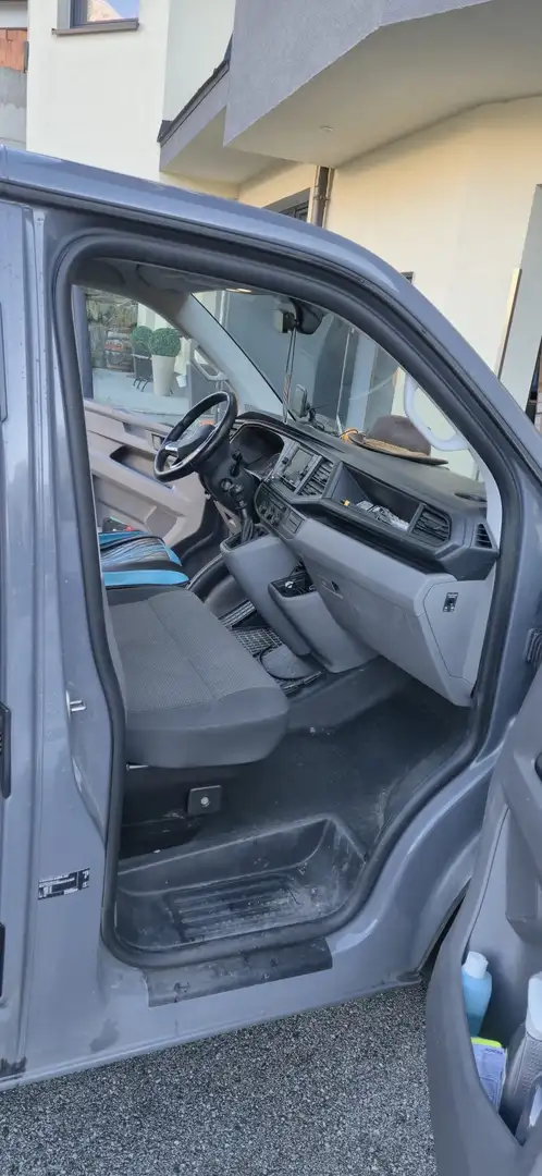 Volkswagen T6 Transporter Grau - 2