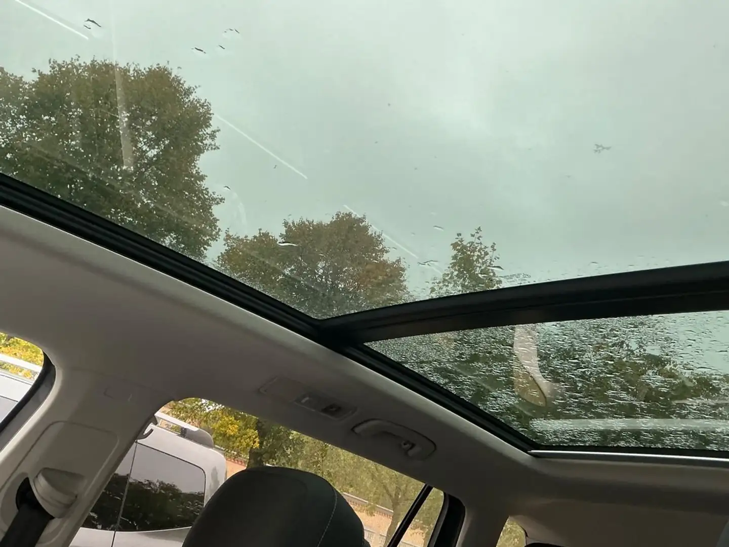 Volkswagen Tiguan Allspace 2.0 TDI SCR 4Motion DSG Highline ( unfallfrei ) Серый - 2