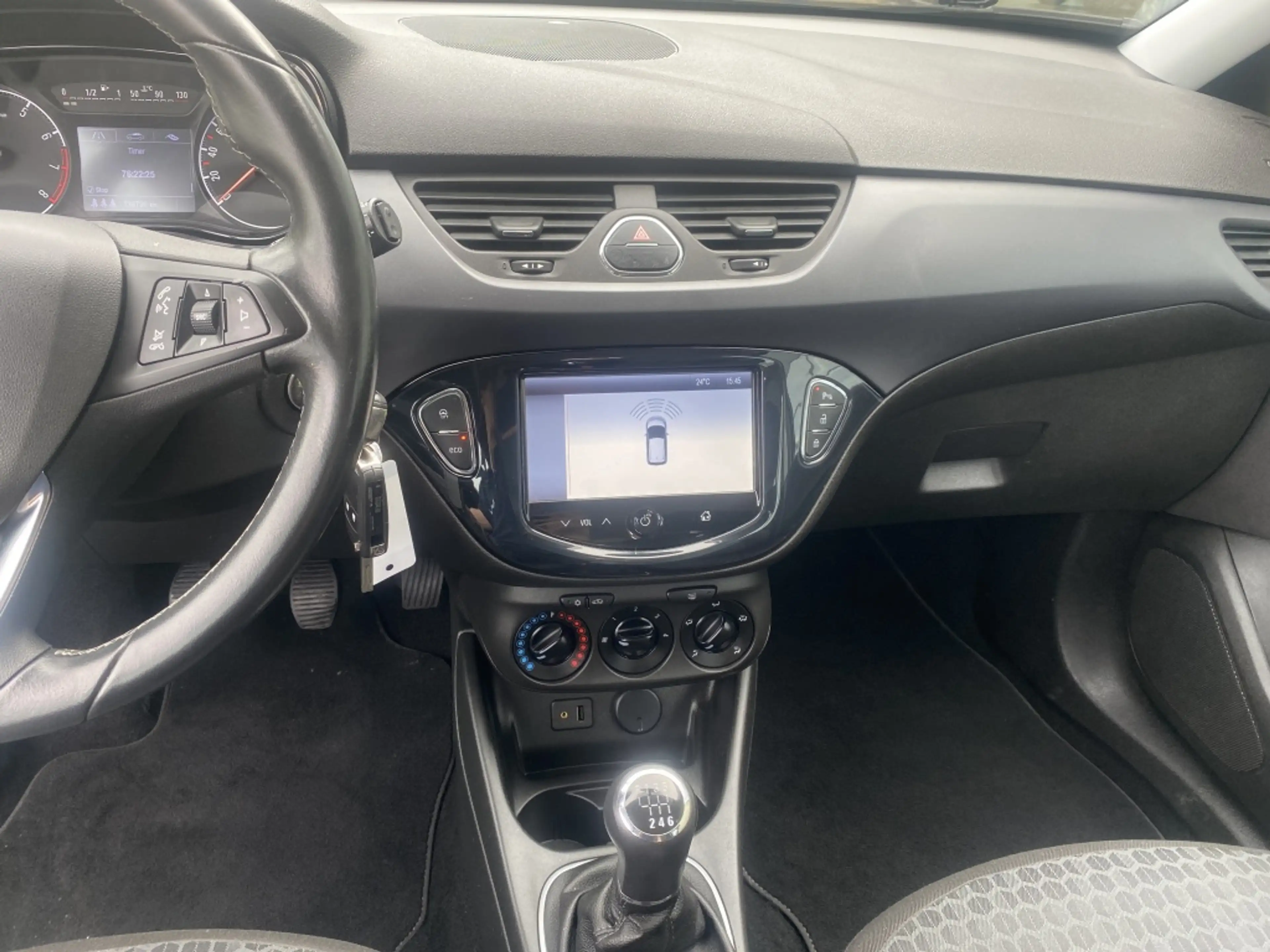 Opel Corsa 1.0T 66KW/90PK 5D — photo 15