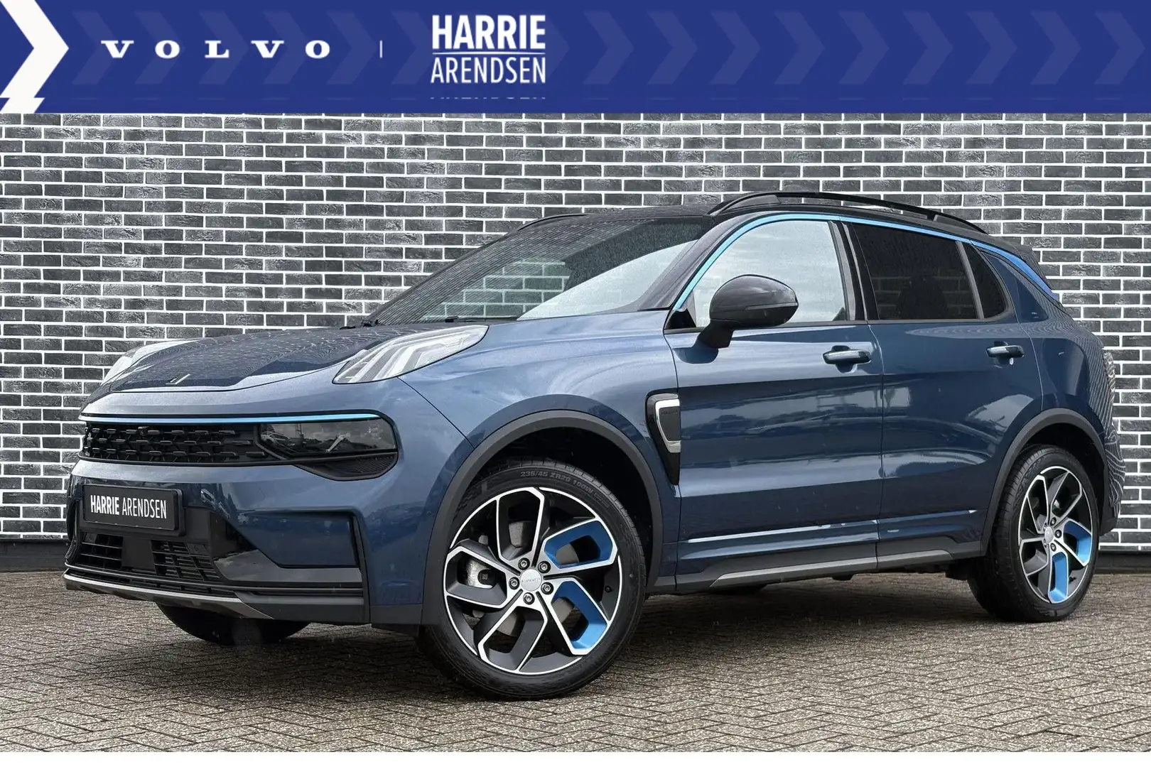Lynk & Co 01 | NIEUW | UIT VOORRAAD LEVERBAAR | 360 Camera | Zw Blauw - 1