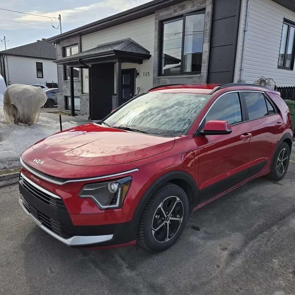 Kia Niro снимка Kia Niro