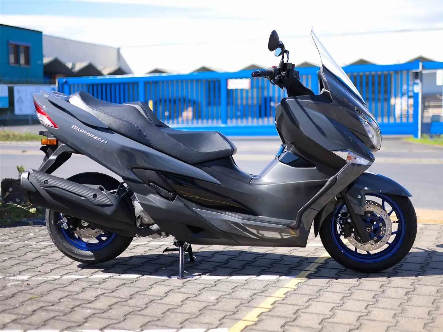 Suzuki Burgman 400 - 2