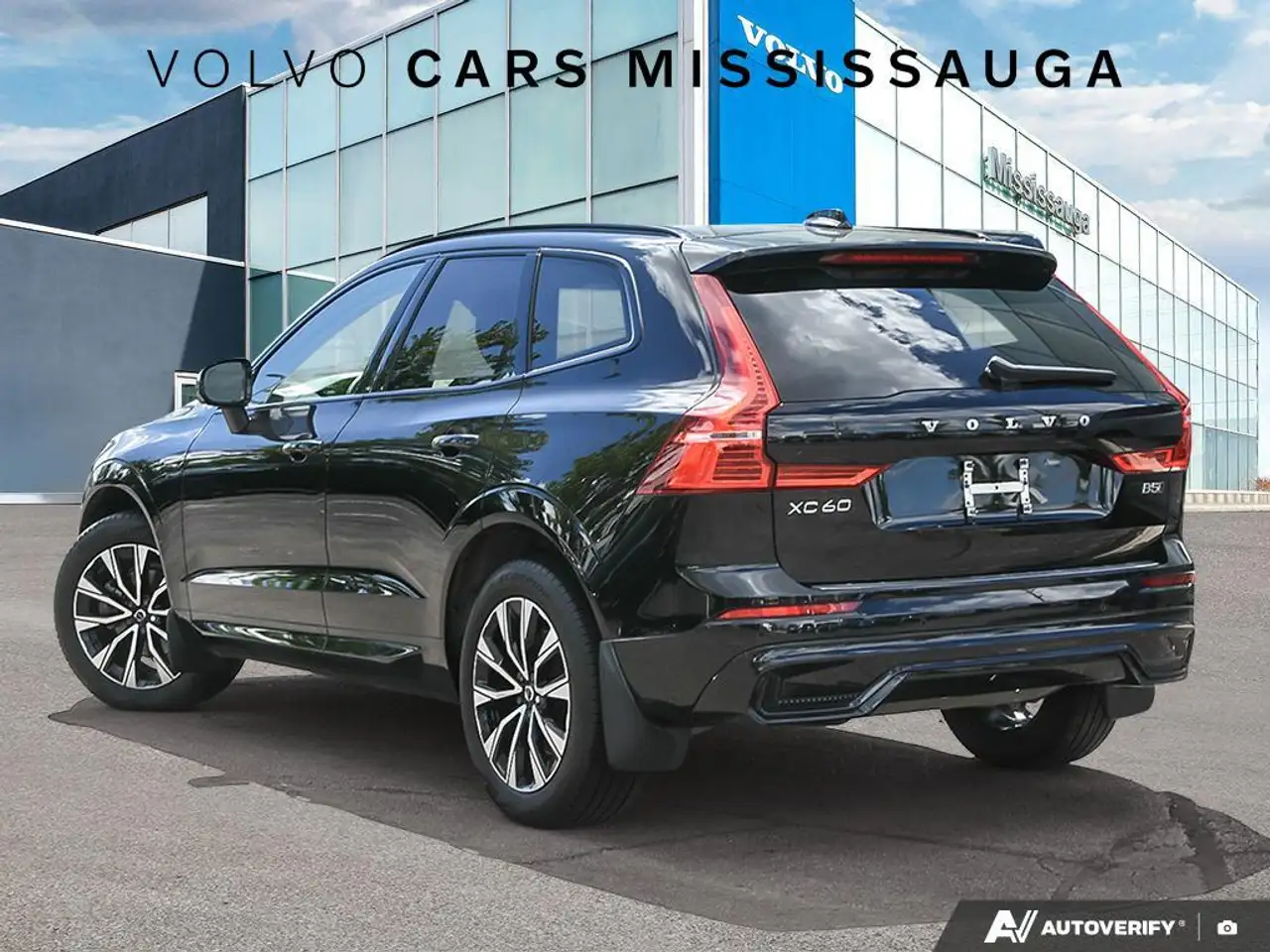 Volvo XC60 снимка Volvo XC60