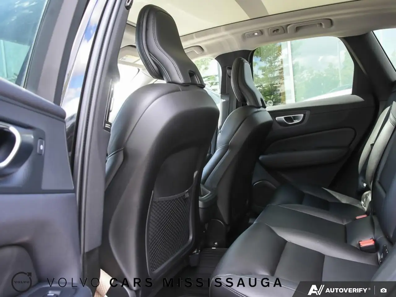 Volvo XC60 снимка Volvo XC60