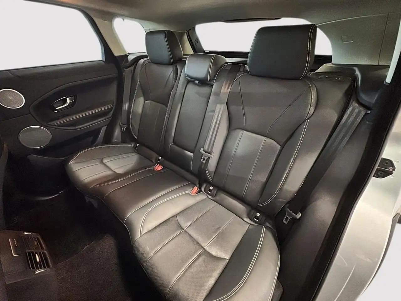 Land Rover Range Rover Evoque снимка Land Rover Range Rover Evoque
