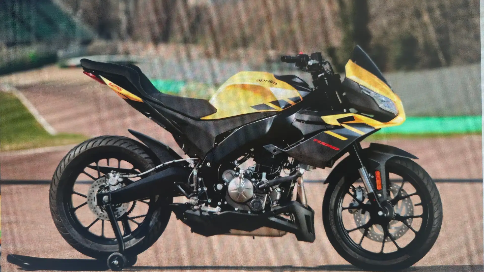 Aprilia Tuono 125 Nero - 1